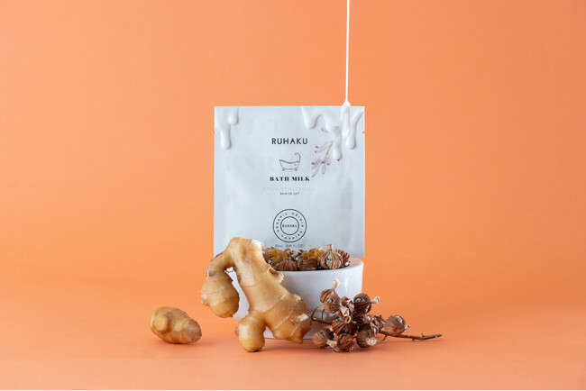 人気アイテムのエンリッチクリーミーシートマスクをイメージした乳液状の美容入浴料「エンリッチバスミルク」誕生