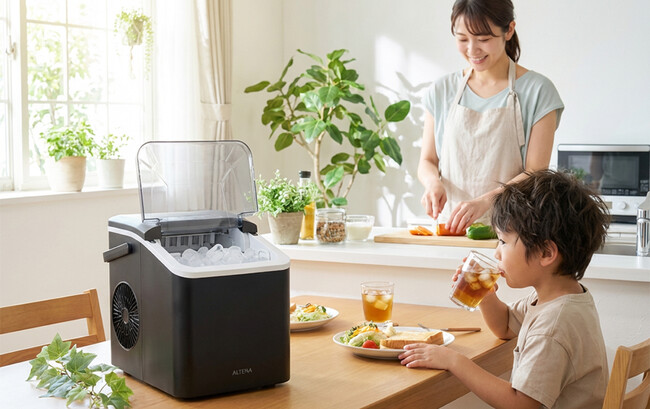 【楽天・Yahoo!限定クーポン配布中】楽天1位常連ブランド『ALTENA』の次世代モデルコンパクト高速製氷機、先行予約限定「3,320円OFFクーポン」を配布！夏本番に間に合う6月下旬にお届け。