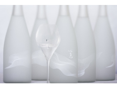 シンプルを極めた日本酒ブランド「心恵 shin-e」が誕生石川県の老舗酒蔵が醸す「心恵 shin-e 石川十七」が販売開始