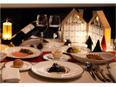 ～北軽井沢の大自然の中で、森のクリスマスホリデーを～一棟貸しヴィラリゾート「あさま空山望」、幻想的な森と灯りに包まれるディナー付き森のクリスマスヴィラステイプランを11/6（木）より予約販売開始