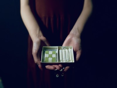 新しい和三盆を生み出す「日和制作所」と茶史400年「道庵」の新たなコラボレーション。