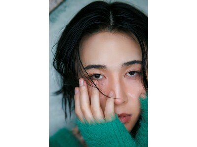 俳優・カルマ、快進撃の第1章を刻む、初の写真集発売！大人の色香漂うアンニュイな表情で魅了