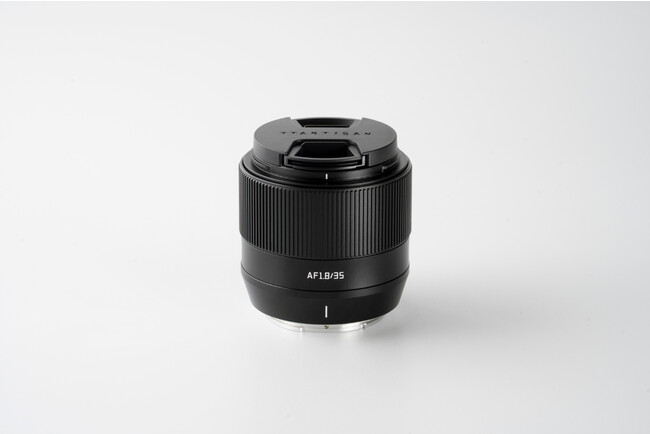 VbTTArtisan AF 35mm F1.8 X}Eg APS-CI[gtH[JXY