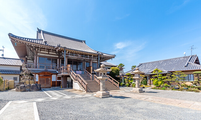 想いに向き合う場所のひとつに-萱振御坊 恵光寺に永代供養墓が誕生