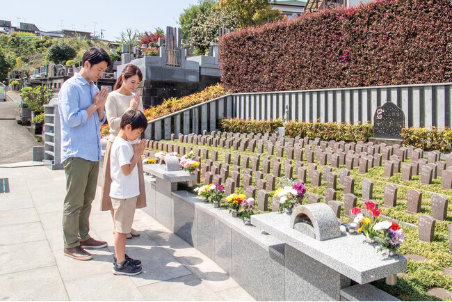 墓じまいの「罪悪感」を払拭。“ご先祖様を迎え入れる”新しい供養の考え方を提唱、全国で対面相談サービスを開始