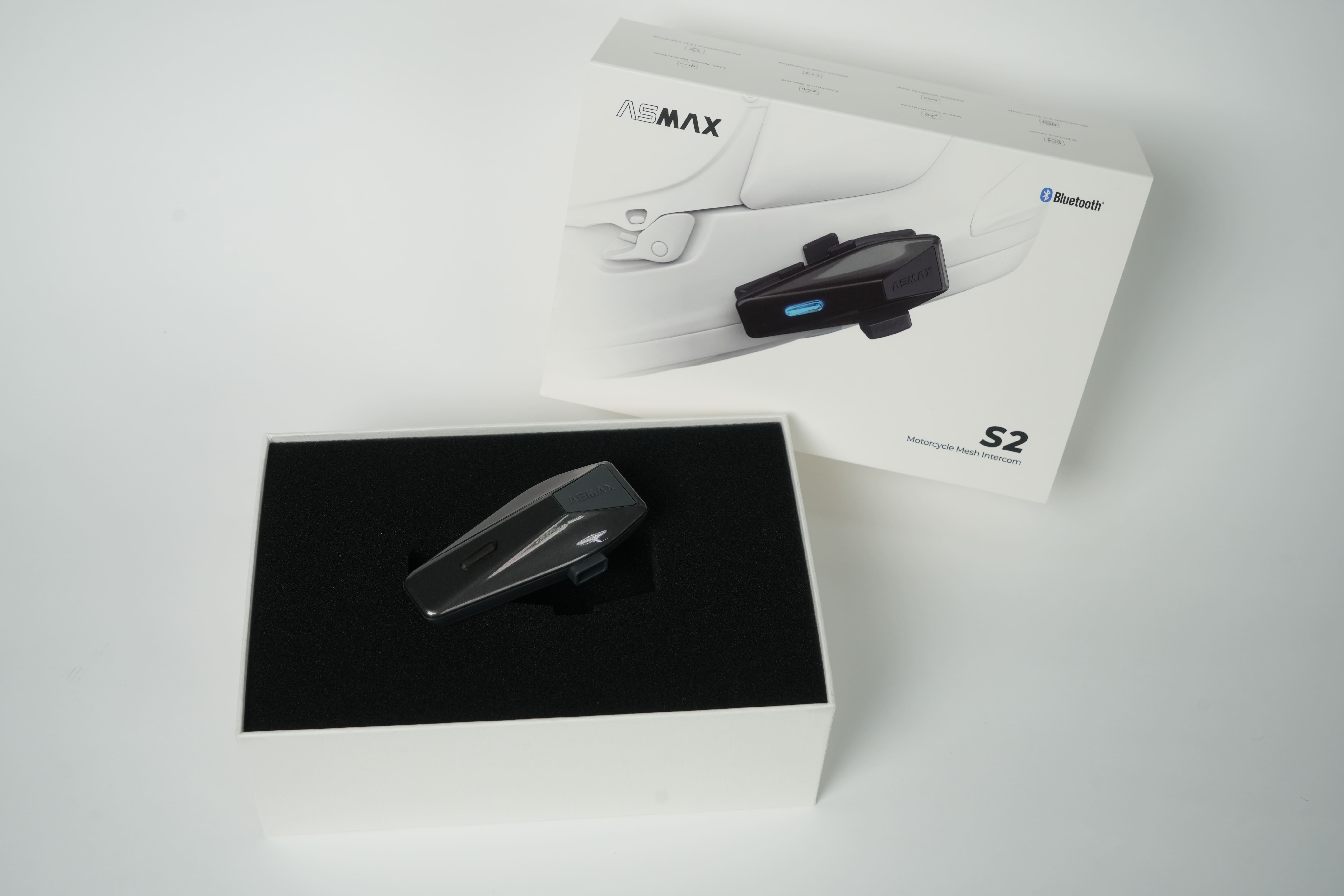 次世代スマートインカム「ASMAX（アズマックス） S2」上陸！最大50名クラウド通話＋他社接続も可能なメッシュ搭載インカムがエントリー価格で新登場！