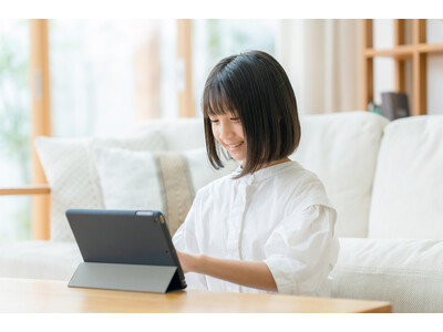 暖かいおうちで学ぶ！オンラインレッスン料金30%ポイントバック、12月19日「カフェトークの日」キャンペーン