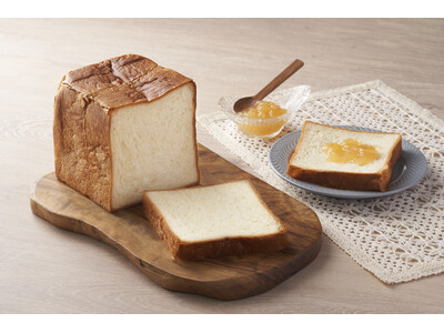「万平ホテル　熟成ブレッド＆カレーパン」発売