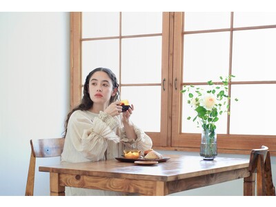 家事アドバイザーおさよさんとnest Robeのコラボ商品がリリース！日々の暮らしを彩るサステナブルな日常着がラインナップ。