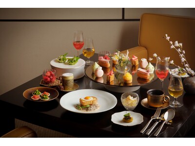 【パーク ハイアット 京都】 「ザ リビングルーム」桜を愛でながら堪能する優美な桜アフタヌーンティー、春...