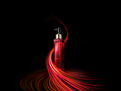 ブランド最高峰「イーラル プルミエ」から、新発想の２層式美容液「セラムレッド（顔・ボディ用美容液）」が2022年4月6日（水）新発売