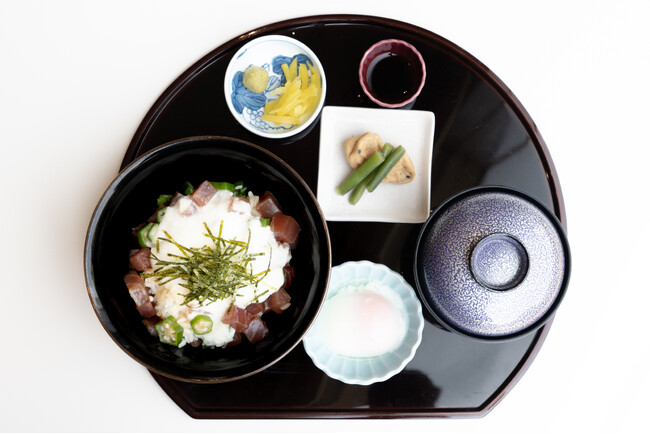 A NEW SUMMER STARTS IN KOBE