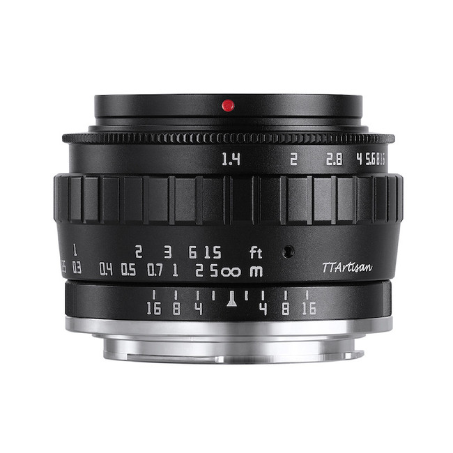 w TTArtisan 23mm f/1.4 C 