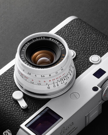 LIGHT LENS LAB M 35mm f/2 eThe White Editionf CJM}Eg 