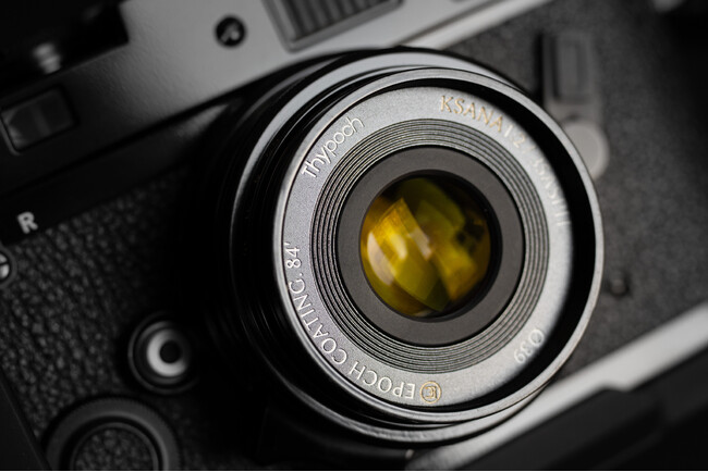 �g�����ނقǐ^�J���`���B���ƂƂ��Ɂg��Ă�h35mm�����Y�AThypoch�uKsana�v35mm f/2 ASPH. �u���b�N�y�C���g�̔��J�n