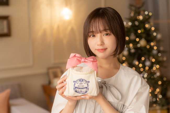 ホリデースペシャルムービーの公開を記念し、SNSプレゼントキャンペーンを実施。心踊るギフトの魔法とは