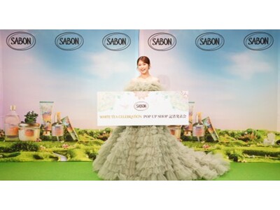 渋谷凪咲「あざとかわいい香りの女の子」「お嫁さんにしたいタイプ」 独自すぎる"香り擬人化"で会場爆笑　SABON 『White Tea Celebration』 POP UP SHOP 記者発表会