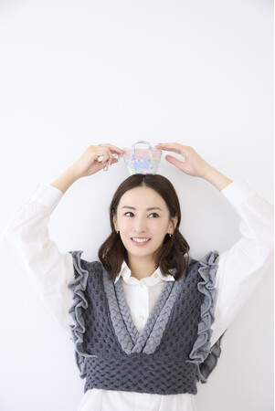 プレスリリース「ハンドメイド大好きの北川景子さんが、前号から連載をスタートした人気手芸雑誌『COTTON TIME』。11月号（10/7発売）では、北川さんが付録「リバティ・ファブリックス」の生地も特別監修！」のイメージ画像