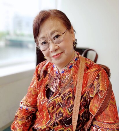 プレスリリース「【生涯10万ページの奇跡】手塚治虫が認め、大英博物館が飾った「レジェンド」井出智香恵。78歳、月間100ページを執筆する驚異の現役漫画家が贈る、自伝『ペンにりぼんを』第3巻発売！」のイメージ画像