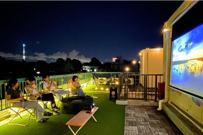 Ă̖镗ȂsNjbNCŉfӏ܁I𗬌^CtX^CzeuHOTEL GRAPHY ÁvAuRooftop Movie Nightv819iyjɊJ