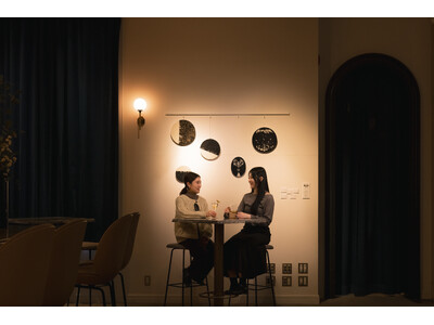 アールデコ建築の幻想的な空間でワックスアート作品を楽しむ。宿泊者以外も入場無料で楽しめるホテル内ギャラリー 「UNWIND GALLERY」にて「Jun's Light」の展示開始！