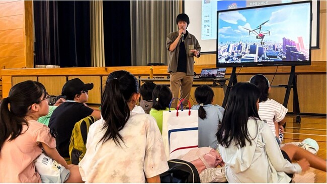 夏の終わりの思い出に。2025年8月30日（土）RED° TOKYO TOWERで『夏休みドローン組み立て体験ワークショップ』開催！