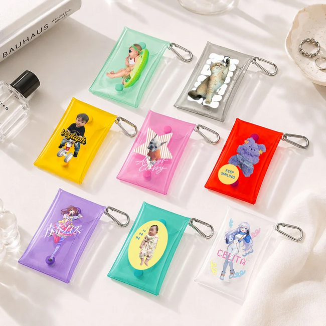 ME-Qの推し活にぴったりなオリジナルカラークリアマルチケースが新登場！トレカ・アクスタ収納対応で1個から作成可能！（2026/05/12）