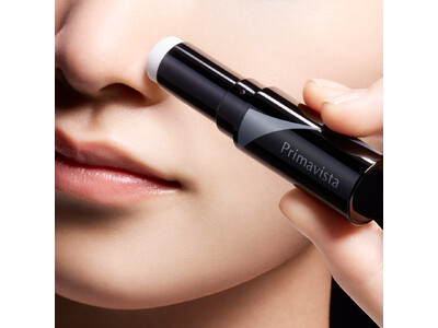 Primavista BLACK 大人気のテカリ消しスティック「ピンポイントセバムオフ スティック」 待望の増産決定！