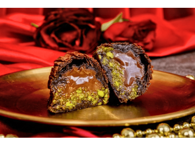 【ナーディル・ギュル】チョコとピスタチオを贅沢に使用したトルコ伝統菓子「バクラヴァ」が全国バレンタイン催事で登場