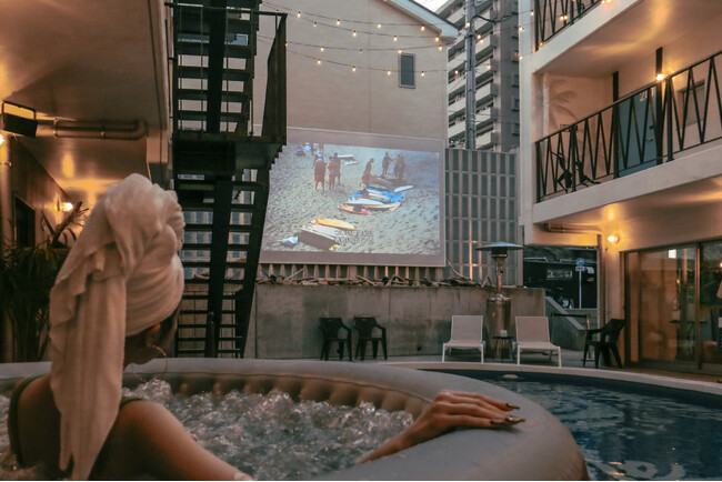 8HOTEL CHIGASAKI、冬だけのリトリートを11月14日より開始 季節限定― 冬の湘南で心温まるジェットバス・こたつ・ジェノベーゼアヒージョ ―