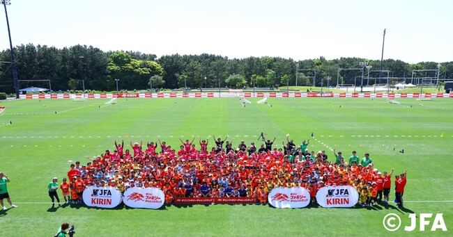 みんなでできる“ウォーキングフットボール”で、日本中を笑顔に。JFA×KIRIN共催「キリンファミリーチャレンジカップ2026 in大阪」を開催!