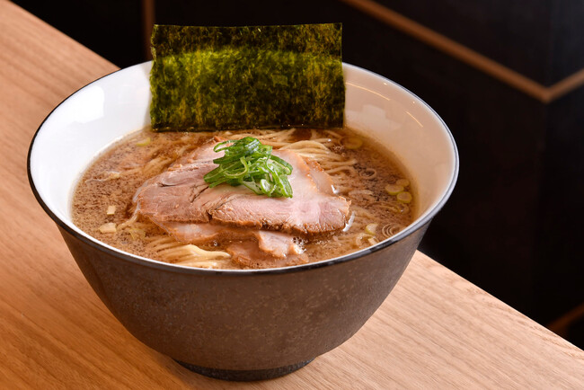 ミシュランガイド常連「ラーメン屋 トイ・ボックス」山上貴典氏監修「ラーメンGINZA TON BOX」2025年10月7日（⽕）、銀座にオープン