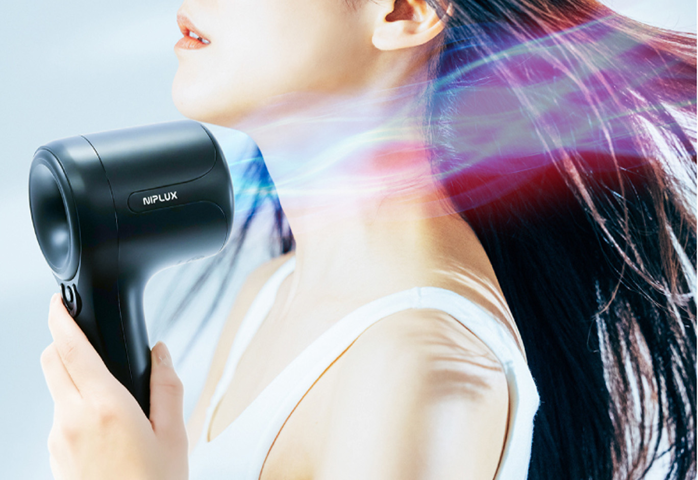 NIPLUX 初のヘアケアドライヤー「Hair Dryer」情報初公開 ― 温冷×速乾で、髪を守りながら乾かす新習慣(2025年10月30日発売)