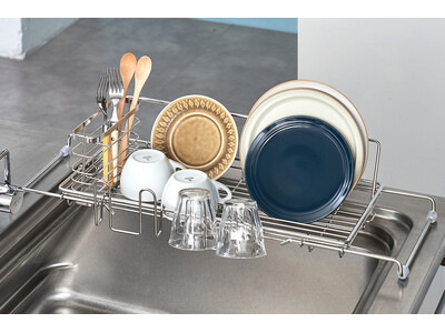 キッチンが狭いおうちの救世主！シンクの上に置けるスリムタイプの「水切りディッシュラック S」をmottole（モットル）より新発売