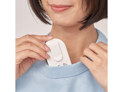 テレビやメディアで多数紹介され爆発的ヒット！累計販売台数約10万台の「襟エアーファン」に冷却プレート付き...