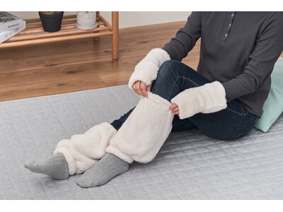 【最旬！温活アイテム】レンジでチンして秒で速暖！繰り返し使えるジェルカイロ入り「アームウォーマー」＆「レッグウォーマー」がLife on Productsから新発売