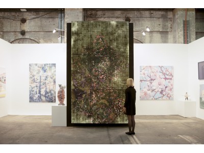 チームラボ、オーストラリア・シドニーで開催のアートフェア「Sydney Contemporary」にて、デジタルアート作品「永遠の今の中で連続する生と死」を展示。