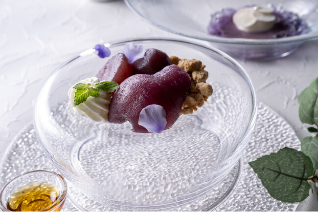気高く芸術的なスミレ色のスイーツをコース仕立てで優雅に楽しむ「Sweets Course～Violetta～」