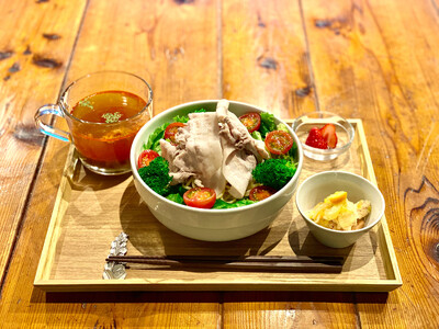 【日本初】* のサラダパスタ専門店「SalaSpa」、中小企業の社会的挑戦を評価する「SMBエクセレント...