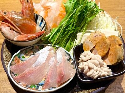 海鮮鍋50％オフ！人気の海鮮を詰め込んだ『至福の海鮮鍋を50％オフ』2,178円→1,089円(税込/1人前)で提供！夢酒渋谷店限定