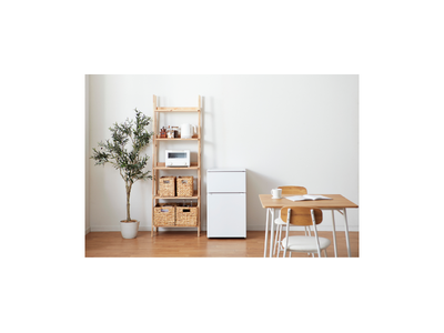 1人暮らしにもセカンド冷蔵庫にもおすすめ！フラット＆マットなデザインでお部屋になじむコンパクト冷蔵庫を新発売
