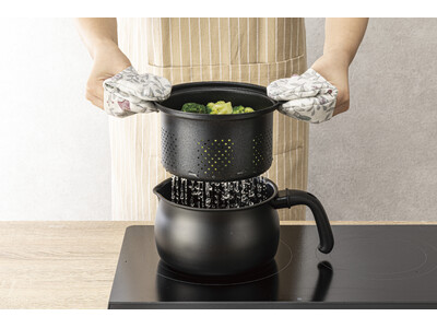 パスタ調理も蒸し料理ももっと快適に！使いやすさを追求した「1台10役マルチポット 2.2L」が新登場