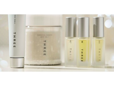 THREEのHoliday Collectionに、この冬限定のフレグランスが登場！心も素肌も輝きに満ちる、バスソルト＆ハンドクリームのキットも。