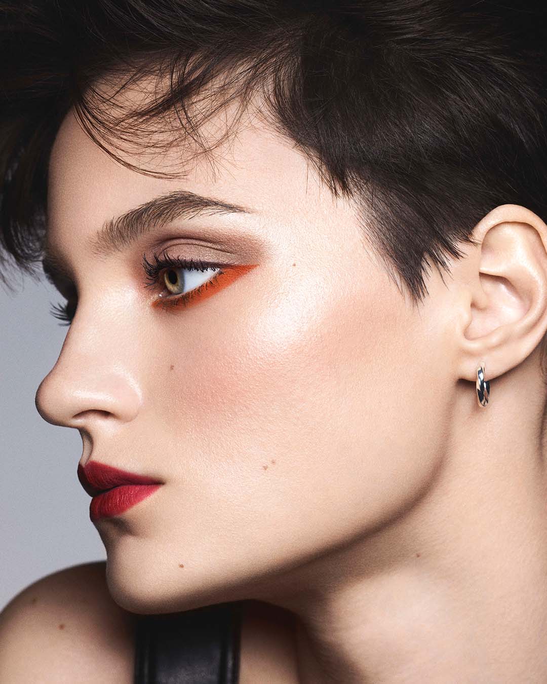 THREE(スリー)から、音を色で表現した 2022 AUTUMN MAKEUP COLLECTIONが発売。「SOUND IN COLORS」  音を視よ、色を聴け。