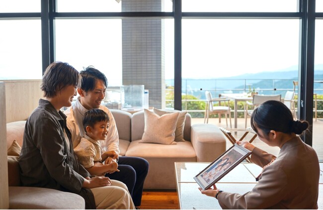 ホテルグランバッハ熱海クレッシェンド | 大切な思い出をお持ち帰り　アニバーサリーフォトフレーム付き宿泊プラン「Framed Moments(フレームド・モーメンツ)」を発売