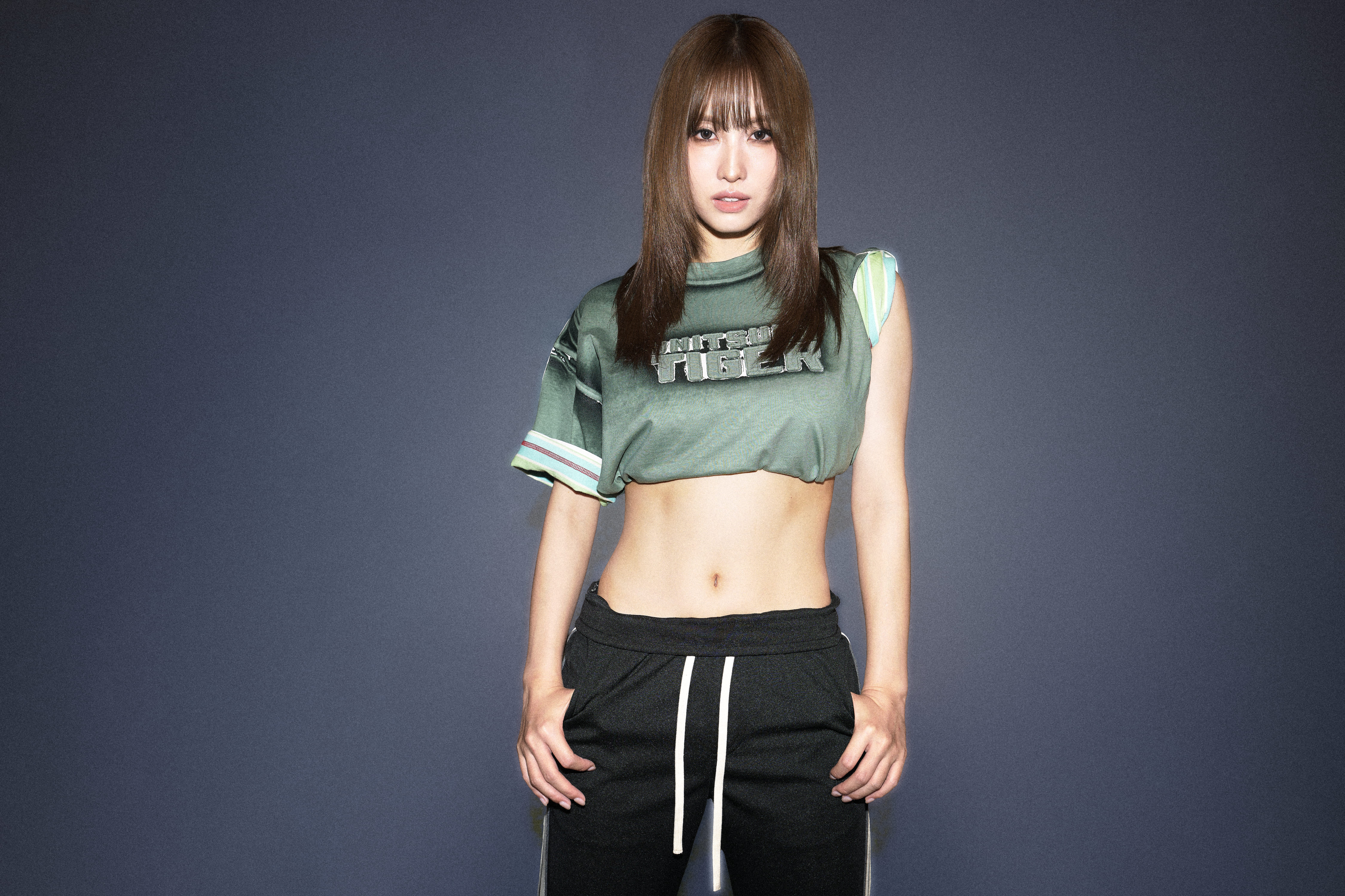 Onitsuka Tiger ブランドアンバサダー MOMO氏を起用した、DE…