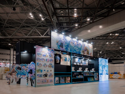 灯白社、雪ミク スカイタウン出張所×コミケ50周年記念企画「CELEBRATION！」本日スタート！ブース写真を初公開