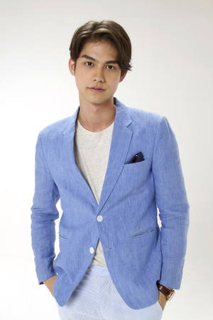 u2gethervŐE璍ڂW߂BrightoWI