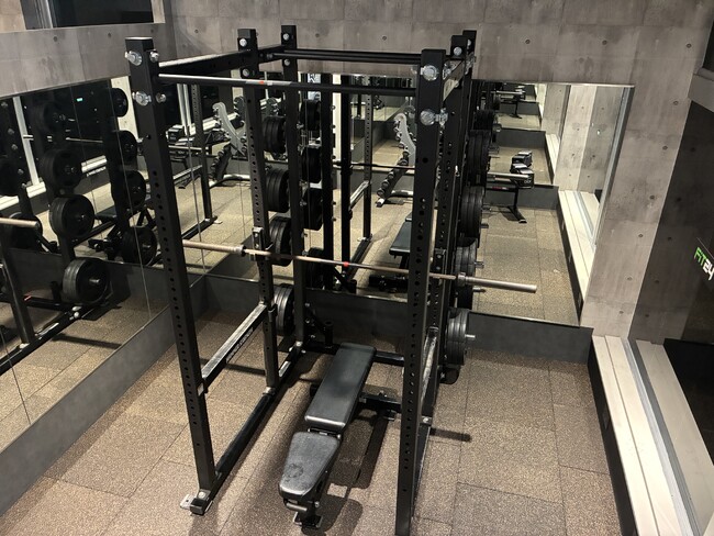 【新サービス開始】”自由”をテーマにした個室トレーニングルーム（個室×パワーラック）登場