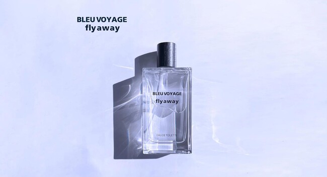 『PARFUM de EARTH』の、爽やかでいて品のあるBLEU VOYAGEシリーズ『fly away』が6月1日付けで楽天香水デイリーランキング初登場第1位を獲得！